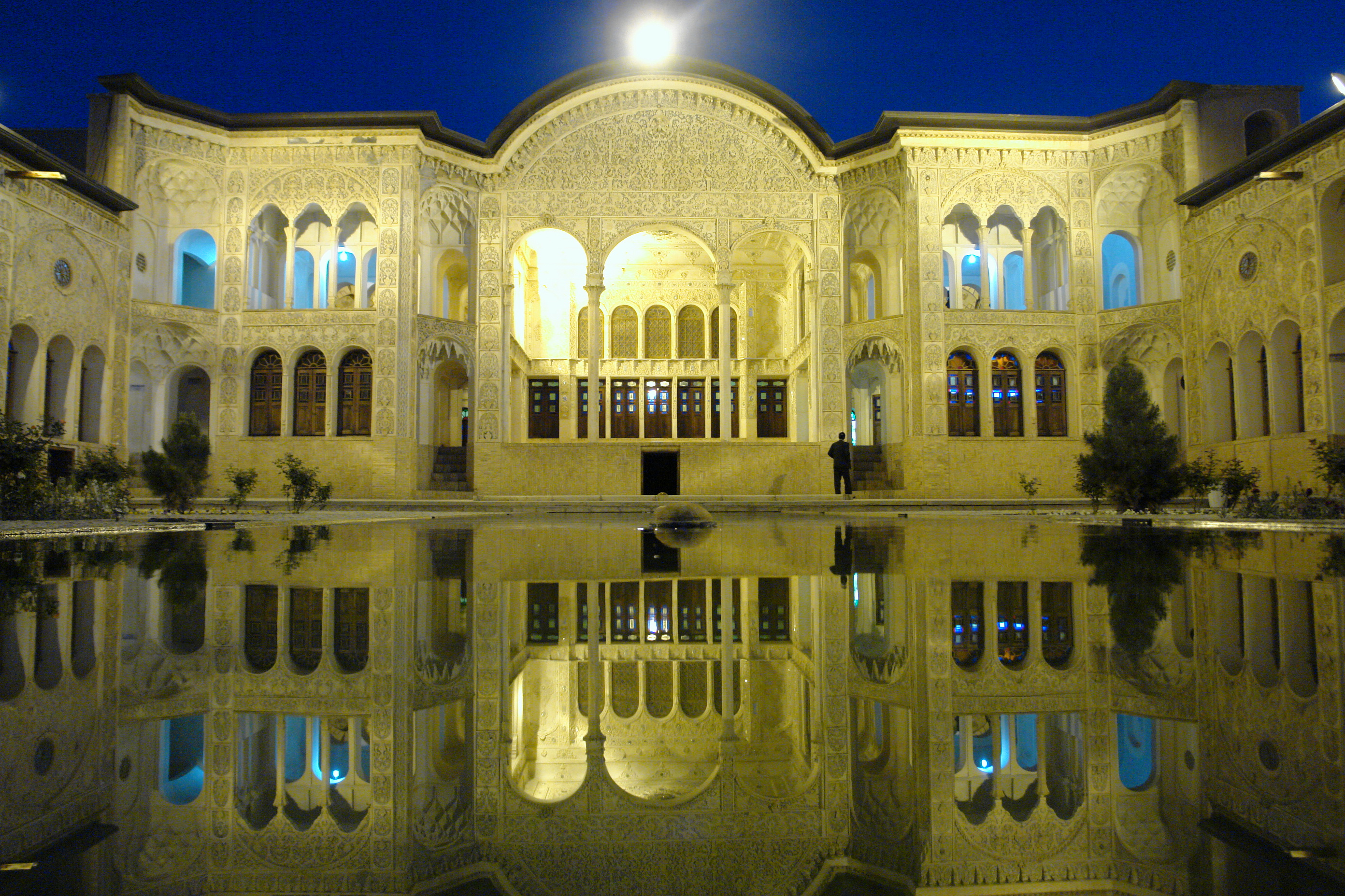 خانه طباطبایی